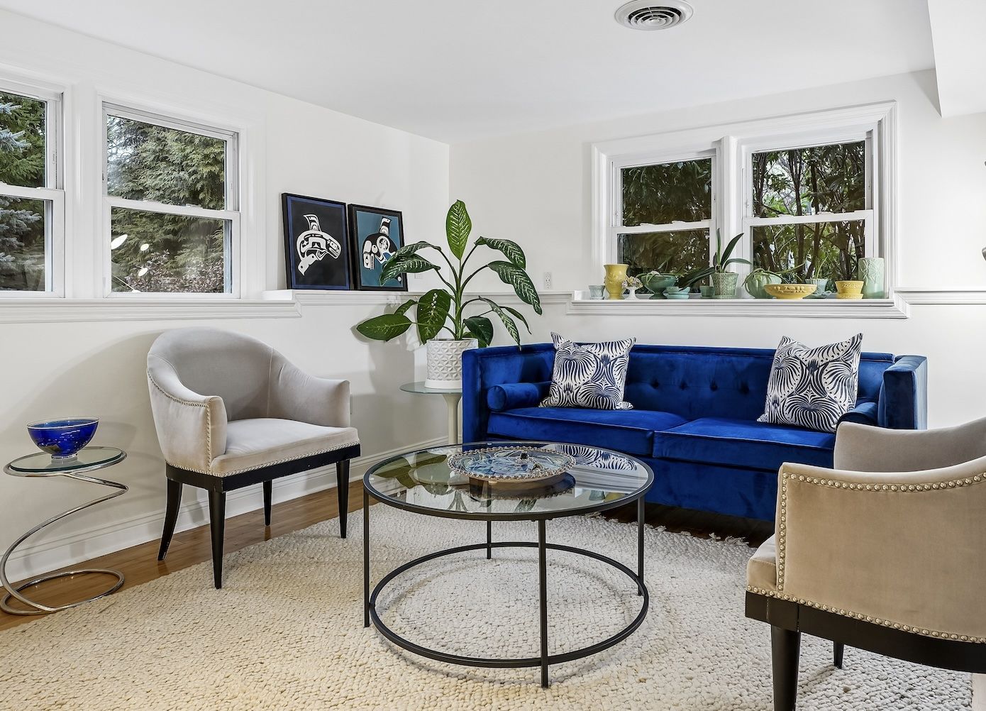 Down a few steps to the ground floor family room - the mid-century era’s genius in action. Cozy, grounded, ideal for movie nights or record-player evenings. Mad Men would approve!