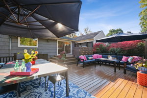 You're going to love this outdoor room.