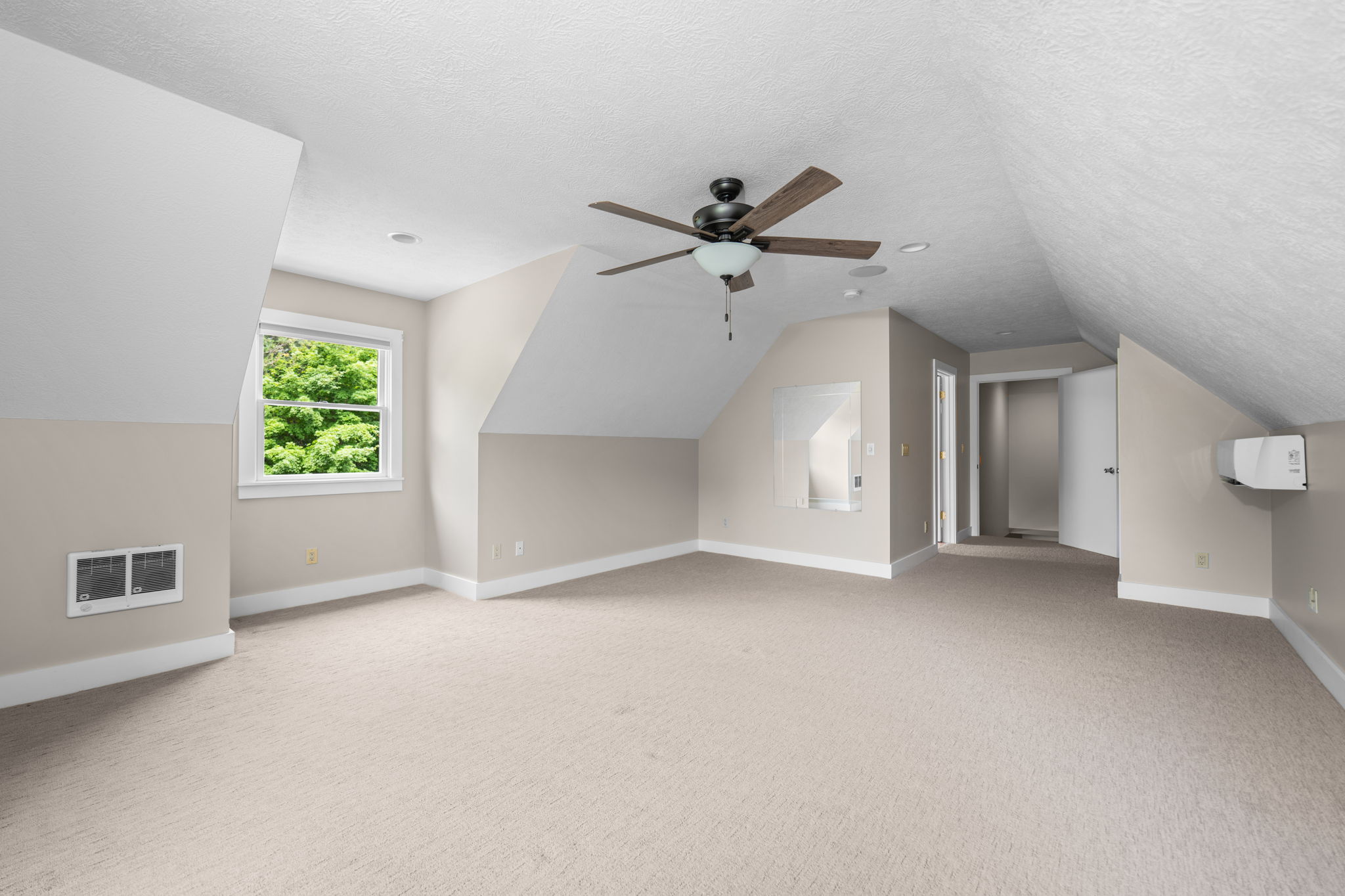 Bonus Room