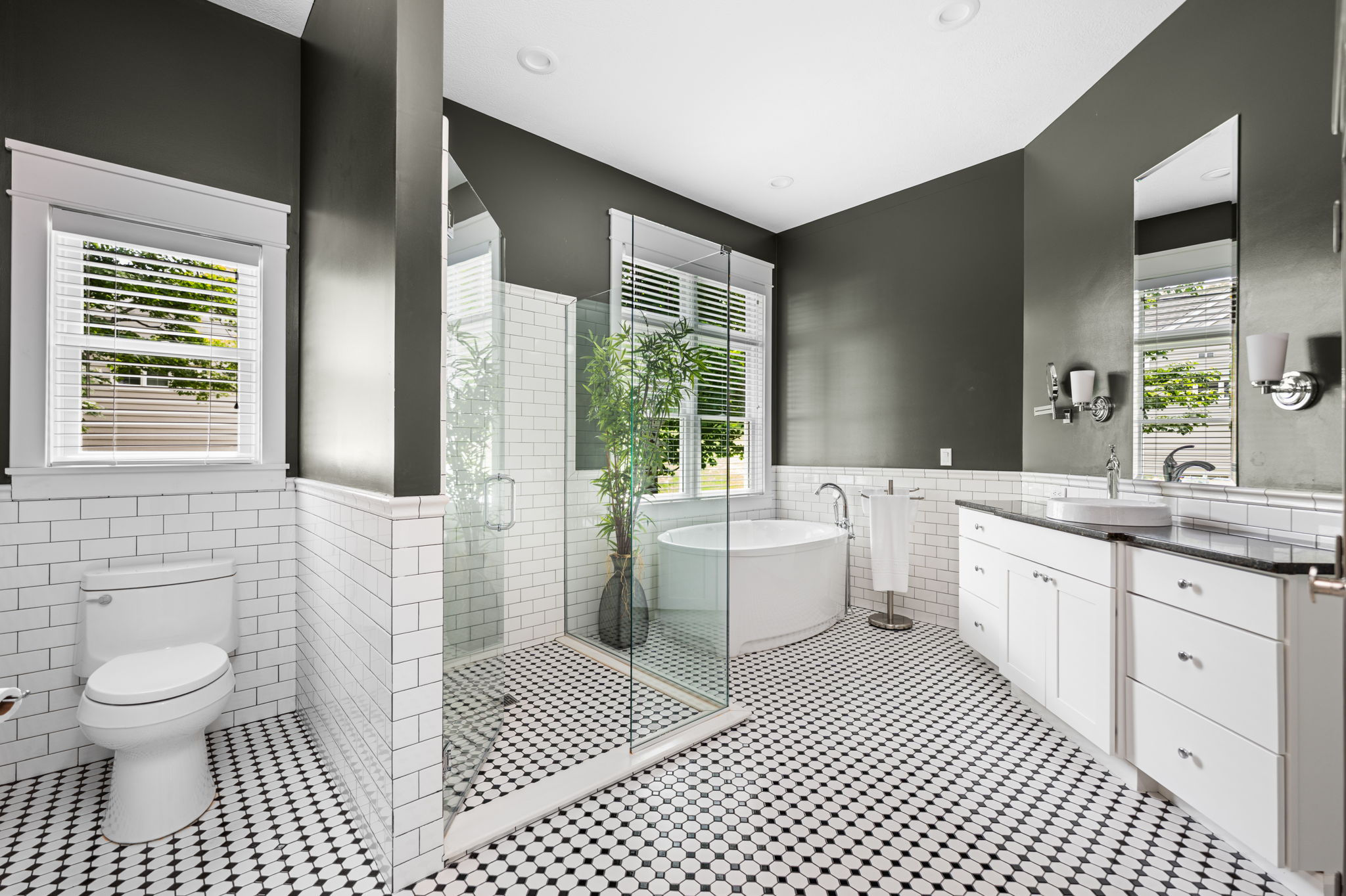 Primary Bath - Heated Floors!