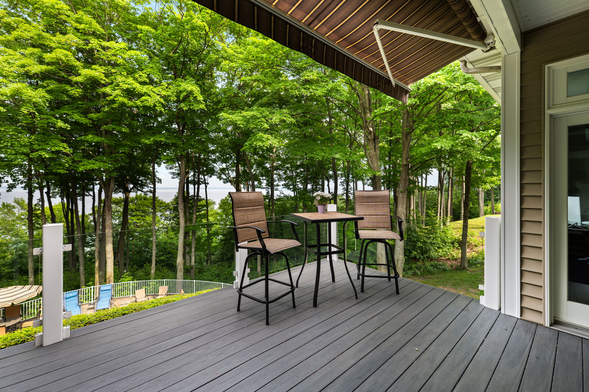 Main Floor Deck