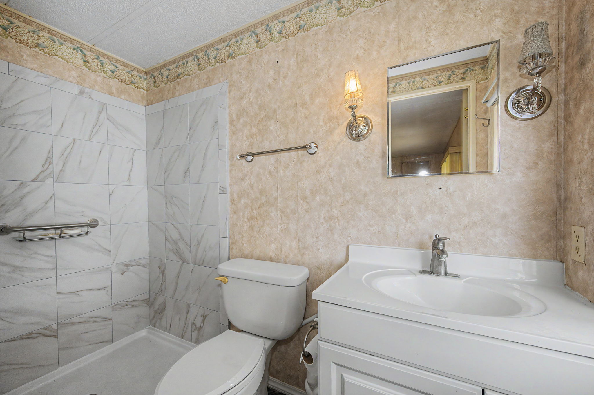 Pirmary Bathroom 1a
