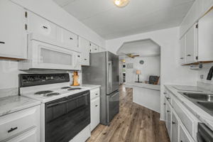 Kitchen 4