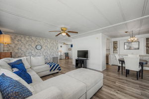 Living Room 4-e