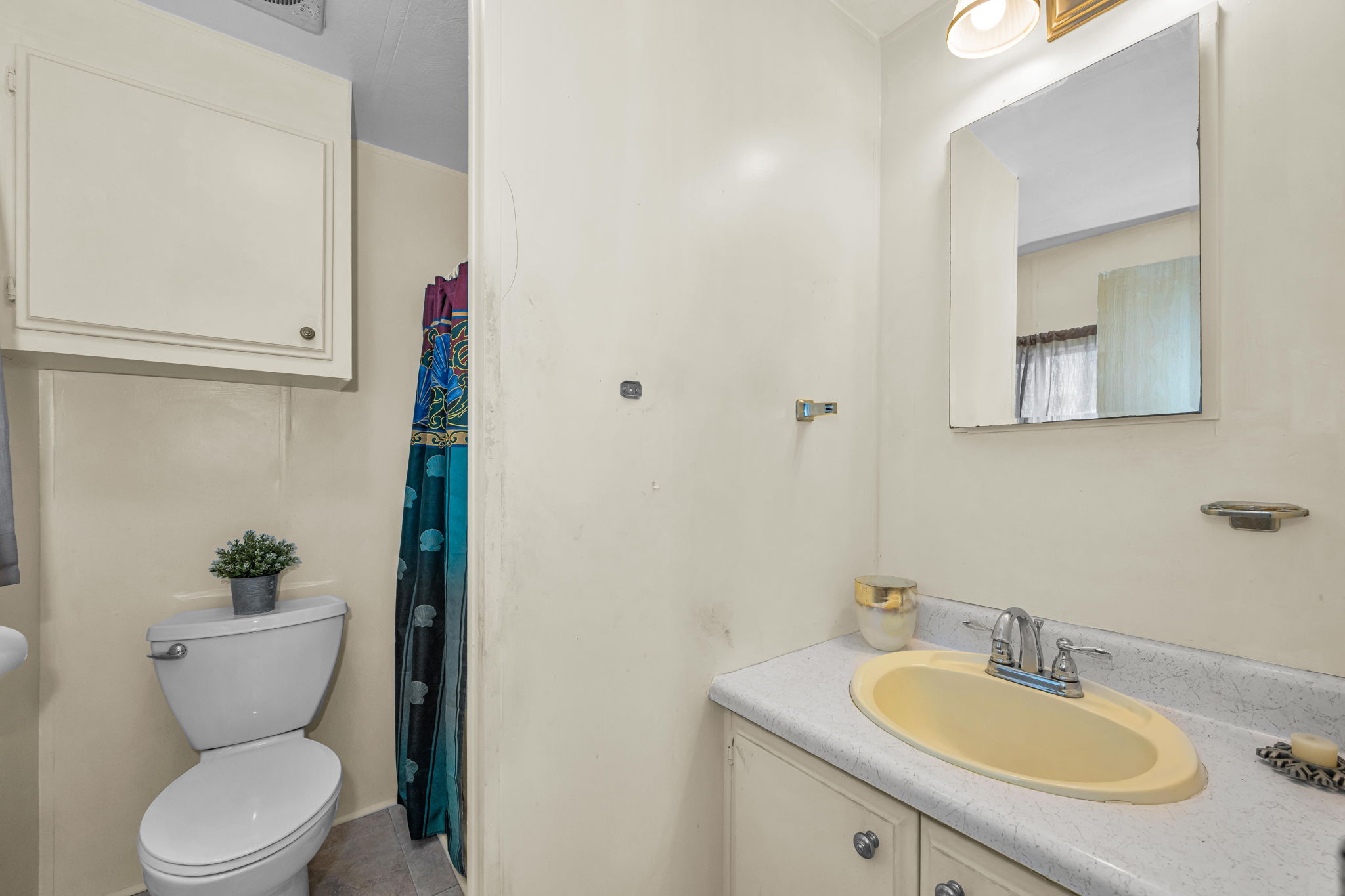 Primary Bathroom 1a