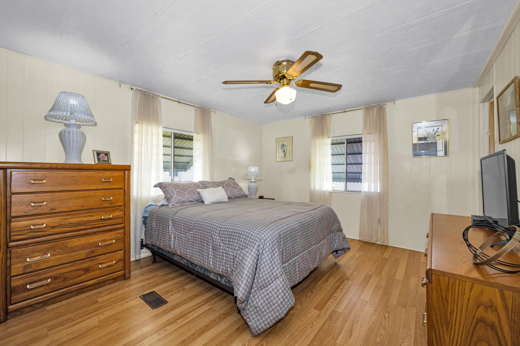 Primary Bedroom 1a