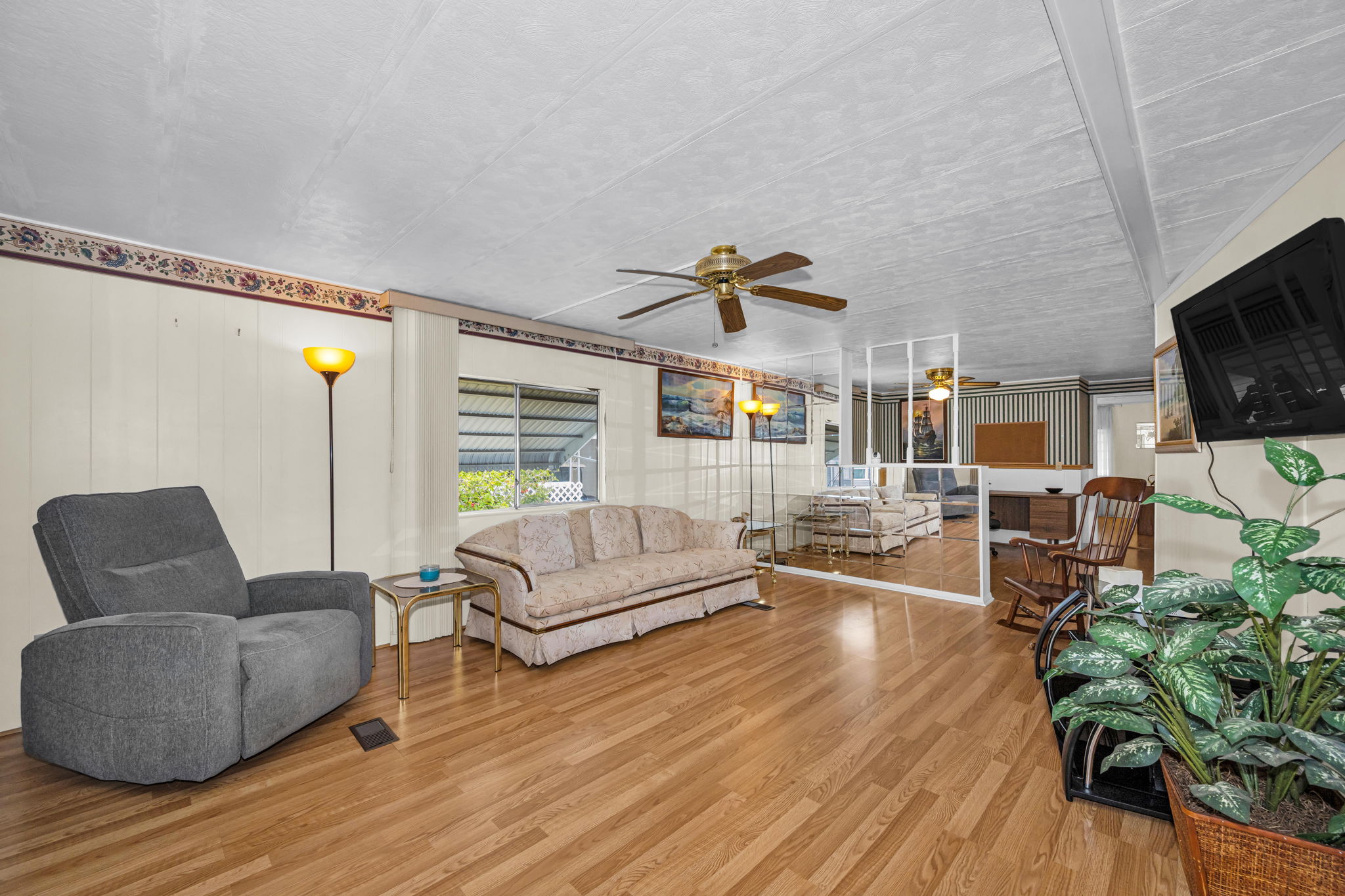 Living Room 4