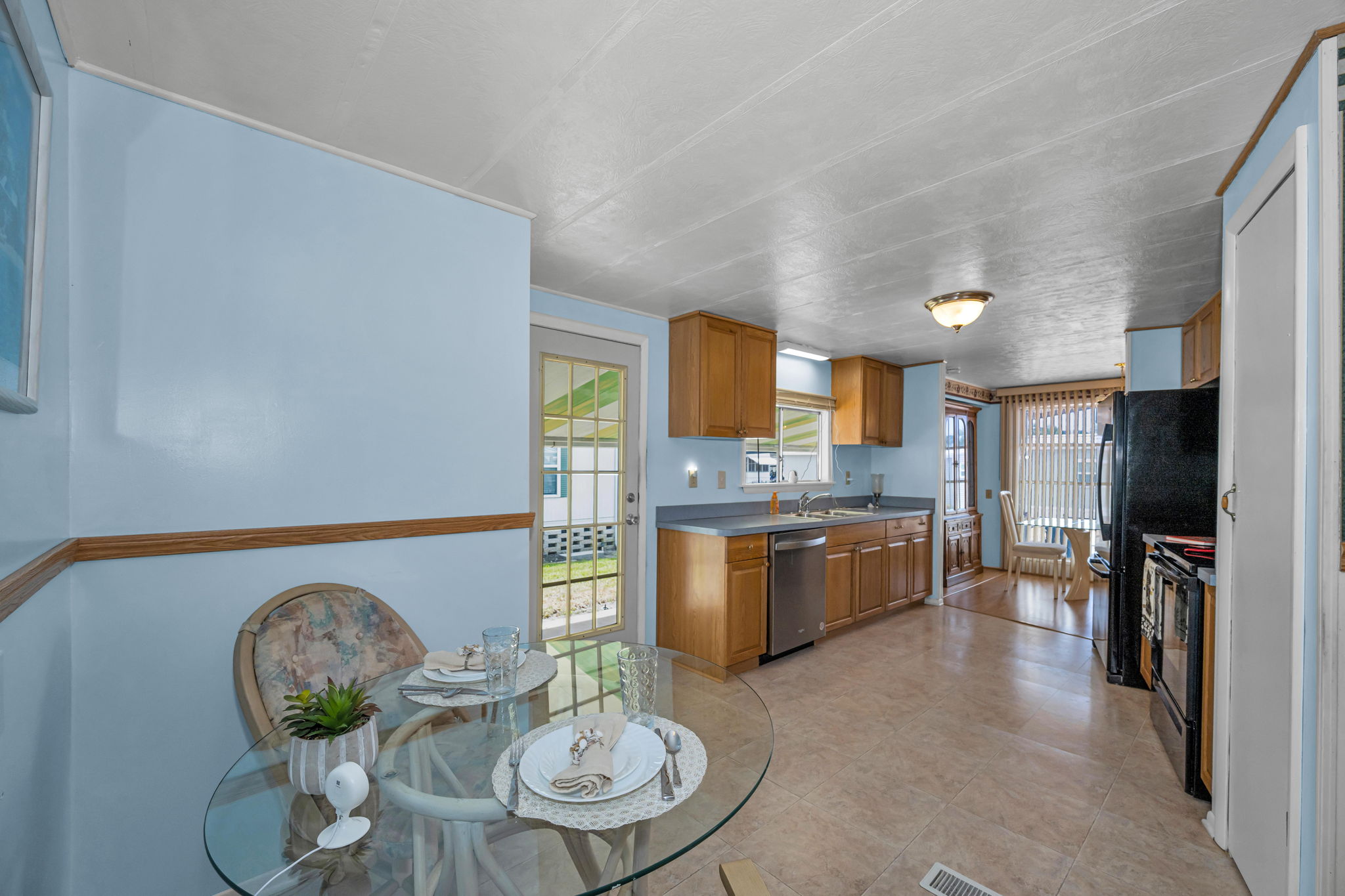 Kitchen 8