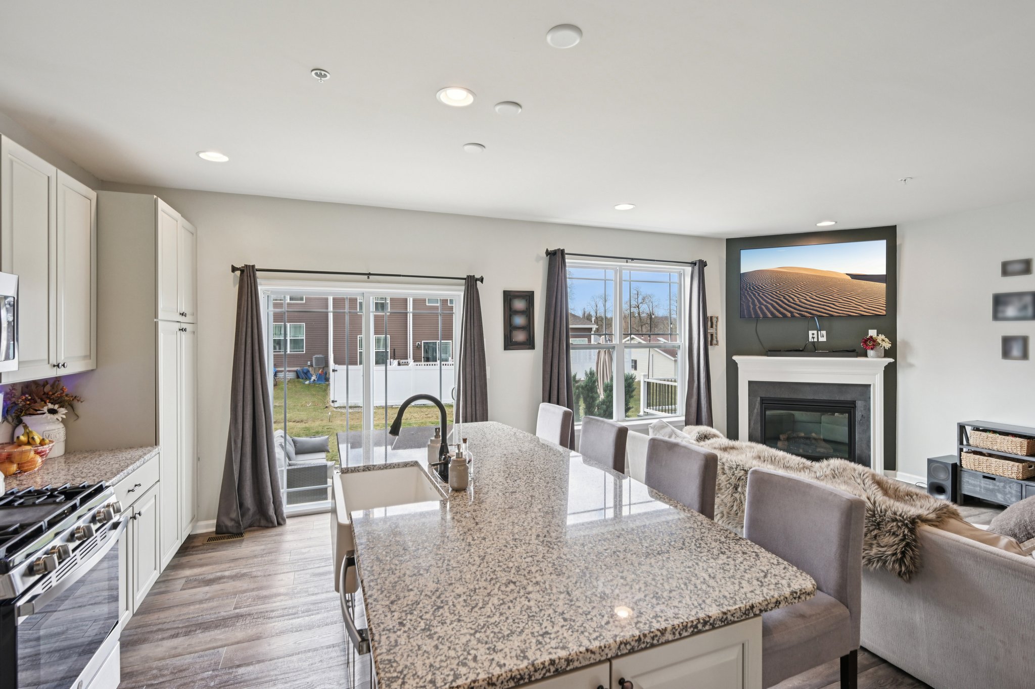 Mink Rd-S1103-017.jpg