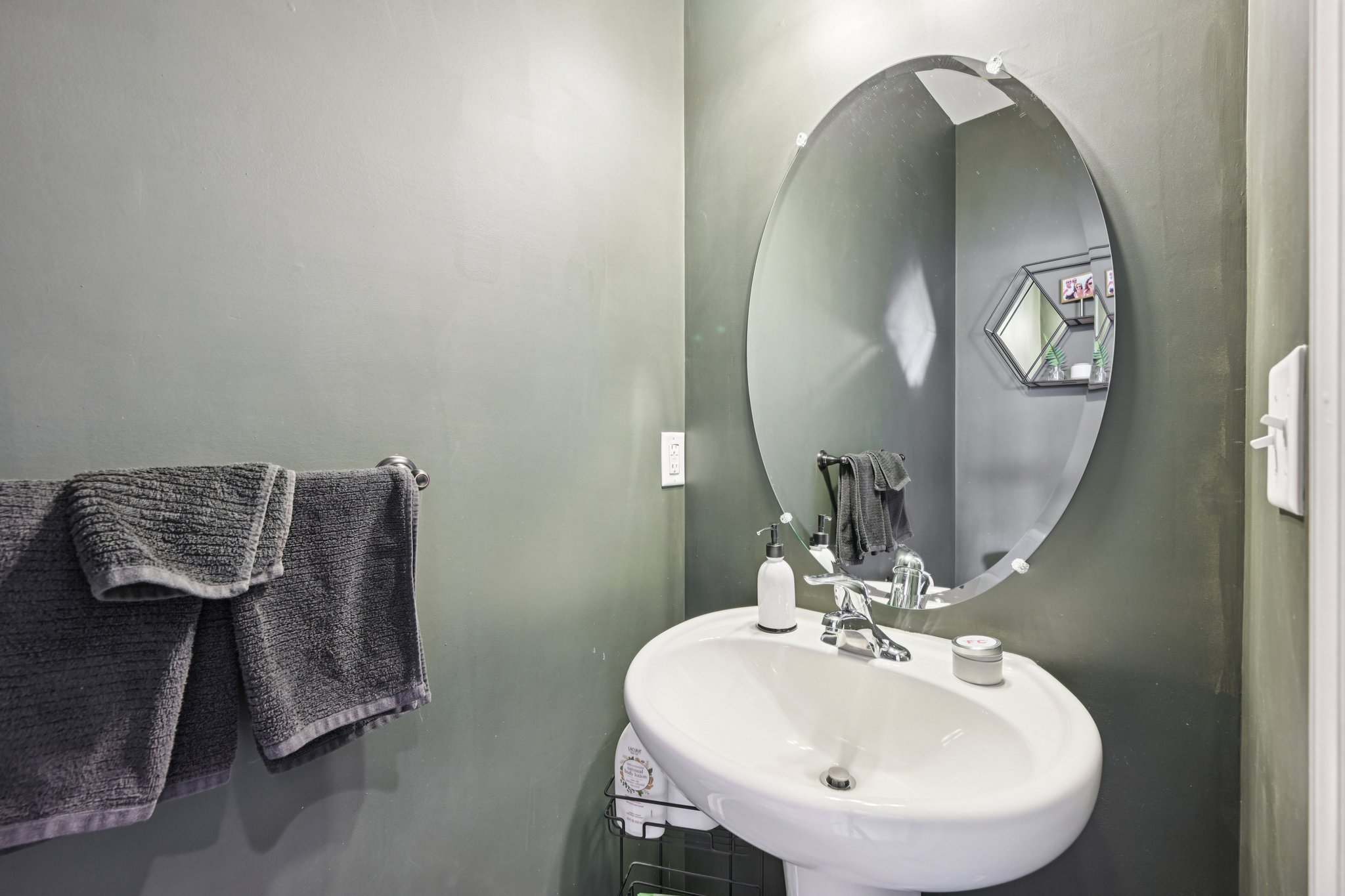 Mink Rd-S1103-020.jpg