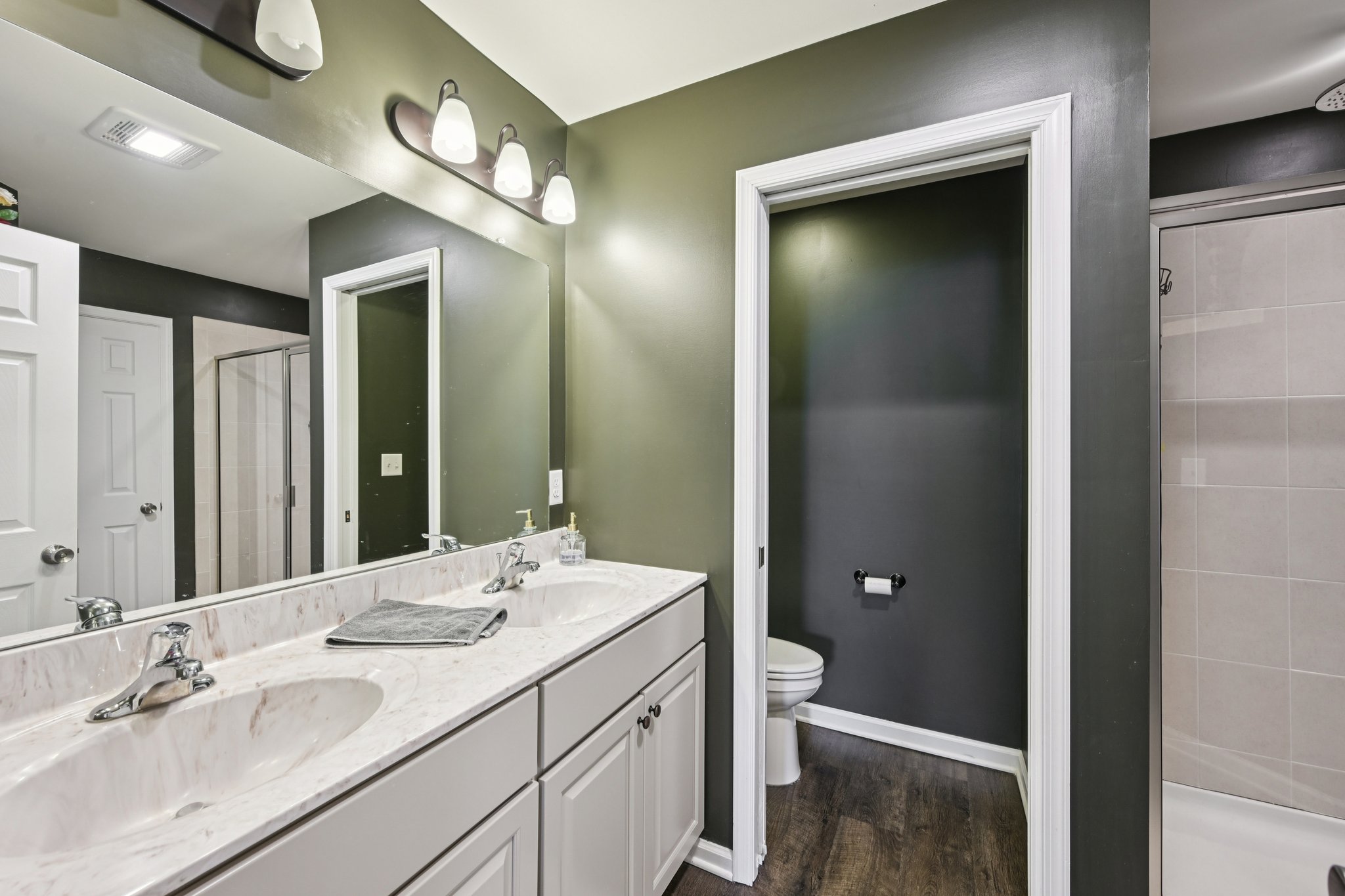 Mink Rd-S1103-026.jpg