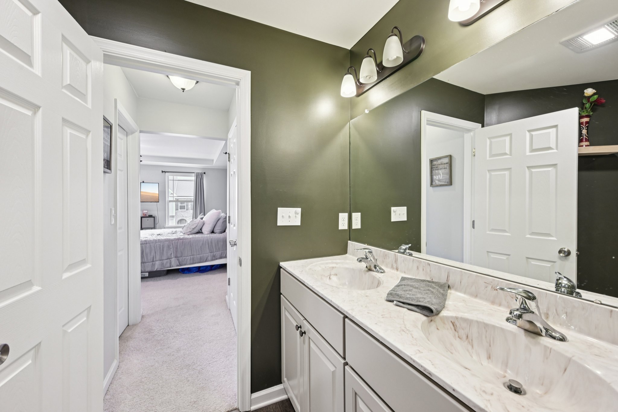 Mink Rd-S1103-027.jpg