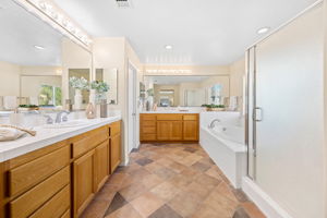  Photo 35