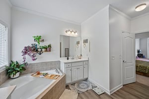 Laurel Oaks Ln-S1305-039.jpg