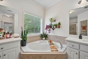 Laurel Oaks Ln-S1305-040.jpg