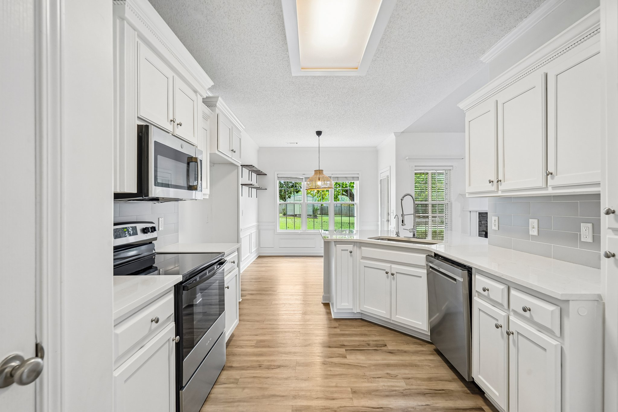 Laurel Oaks Ln-S1609-011.jpg