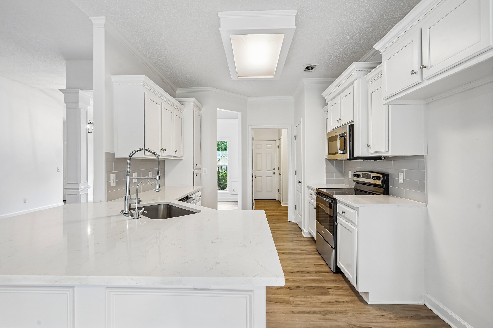 Laurel Oaks Ln-S1609-013.jpg
