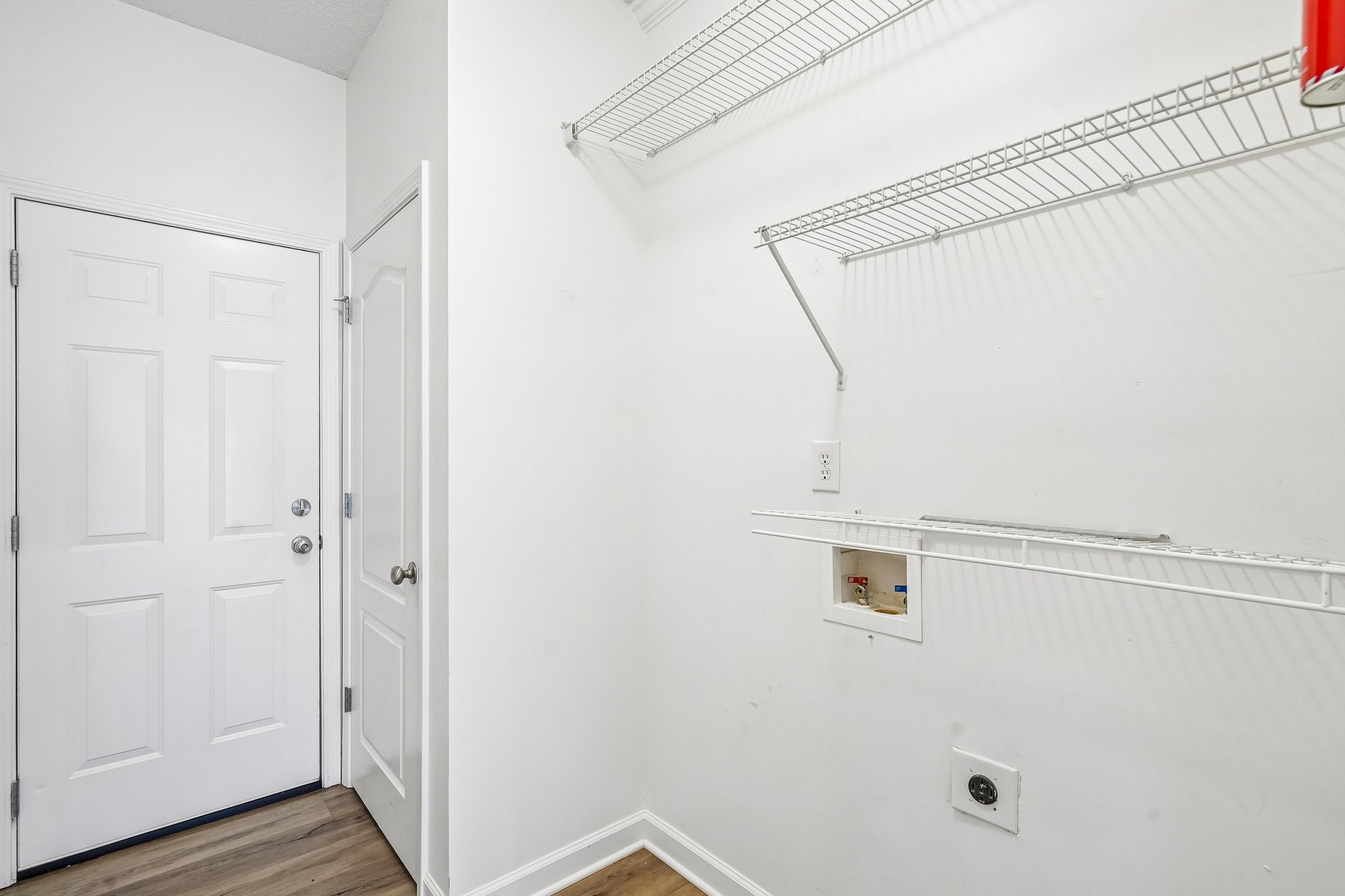 Laurel Oaks Ln-S1609-016.jpg