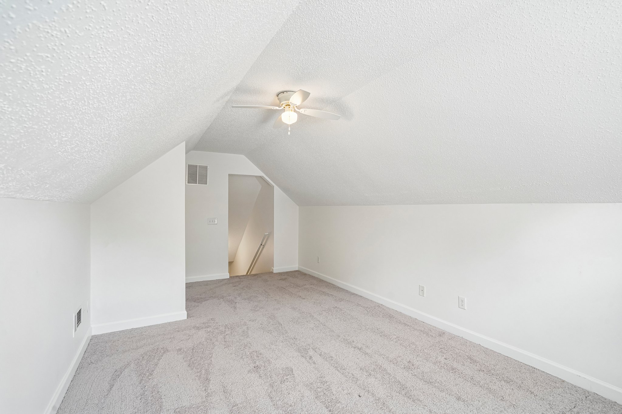 Laurel Oaks Ln-S1609-027.jpg