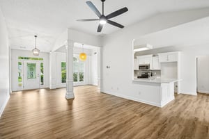 Laurel Oaks Ln-S1609-006.jpg