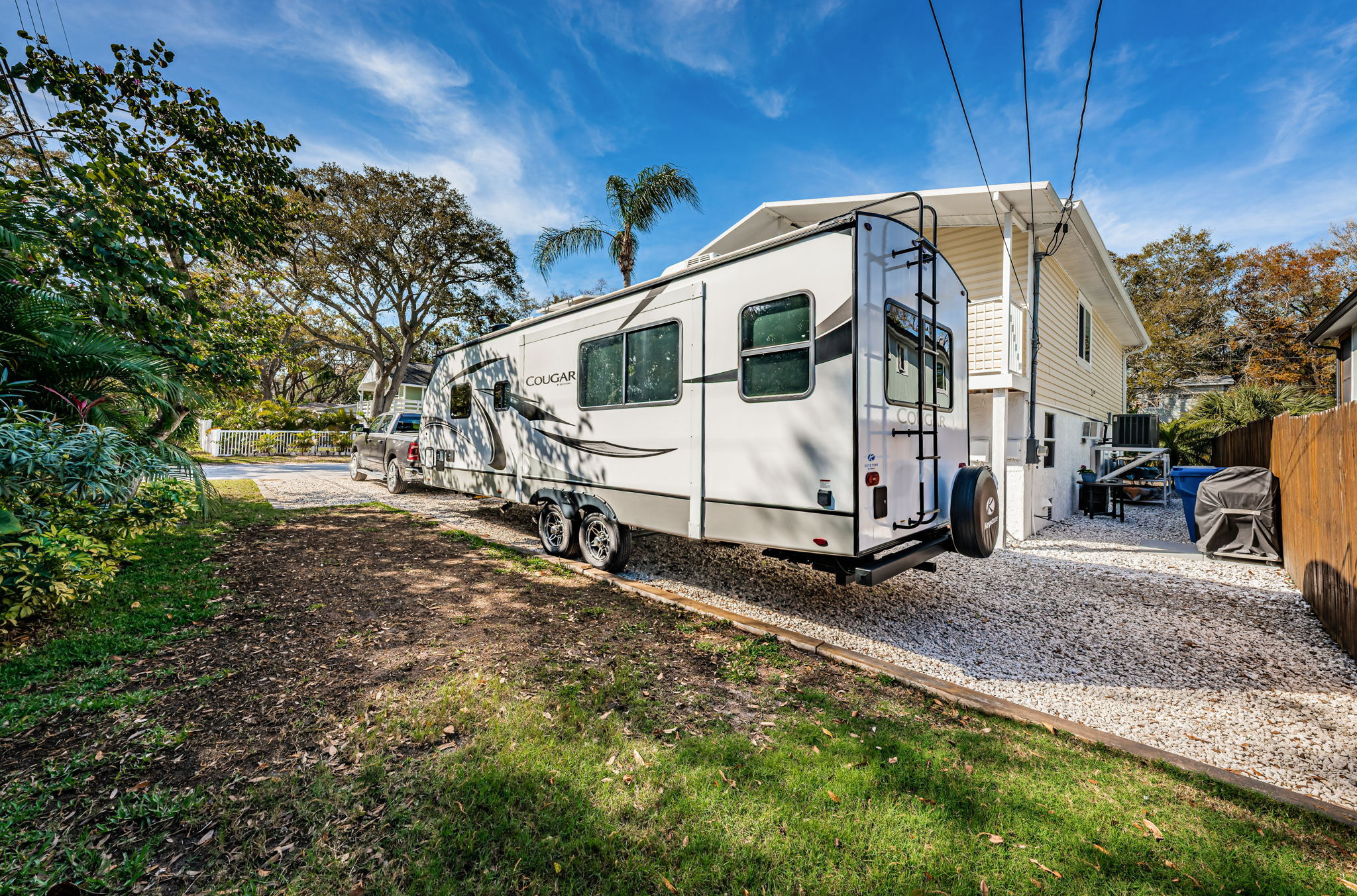 RV Storage Driveway2