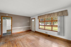05. Living room.JPG
