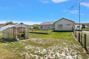  Photo 47