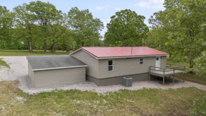  Photo 32