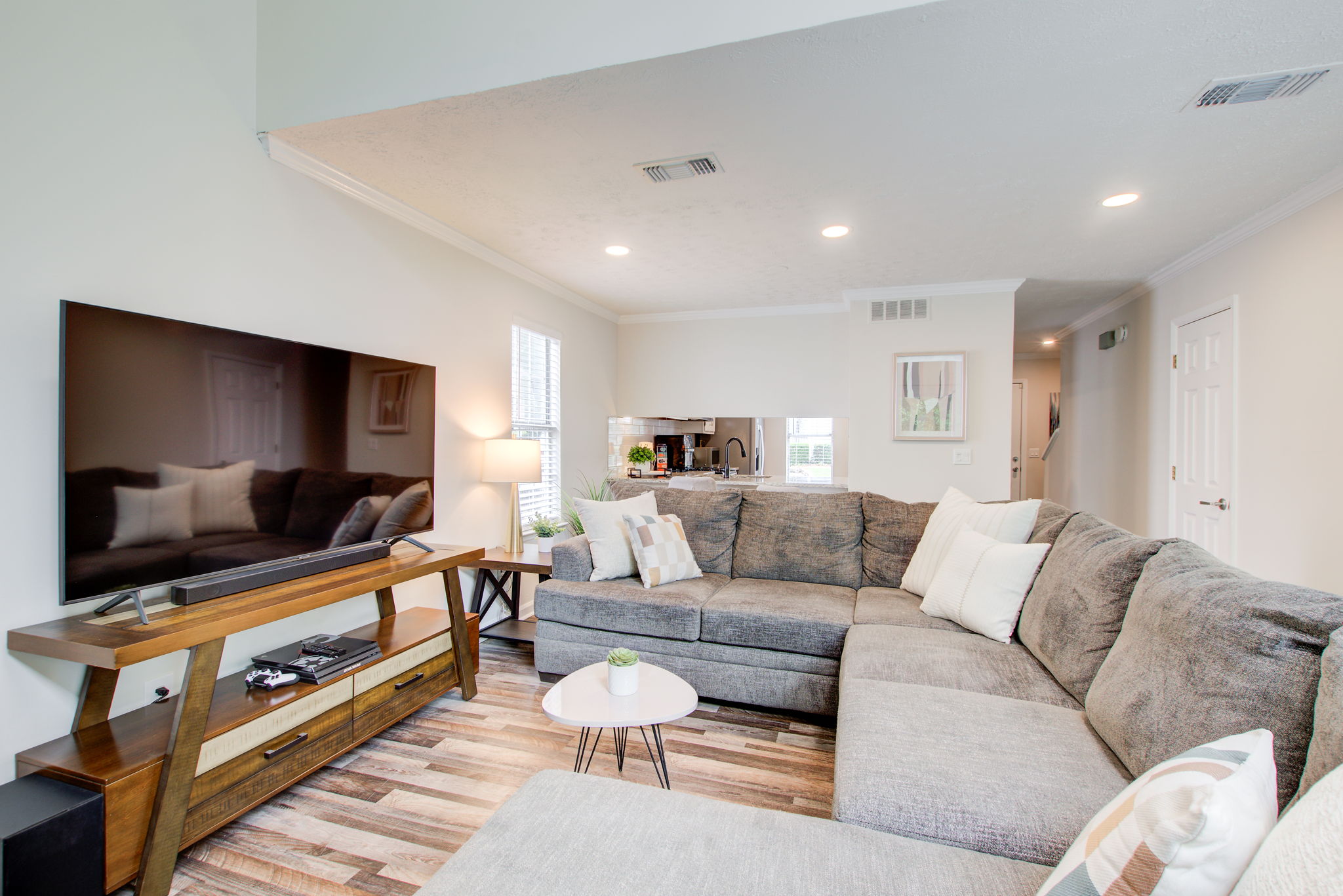 17 Living Room E