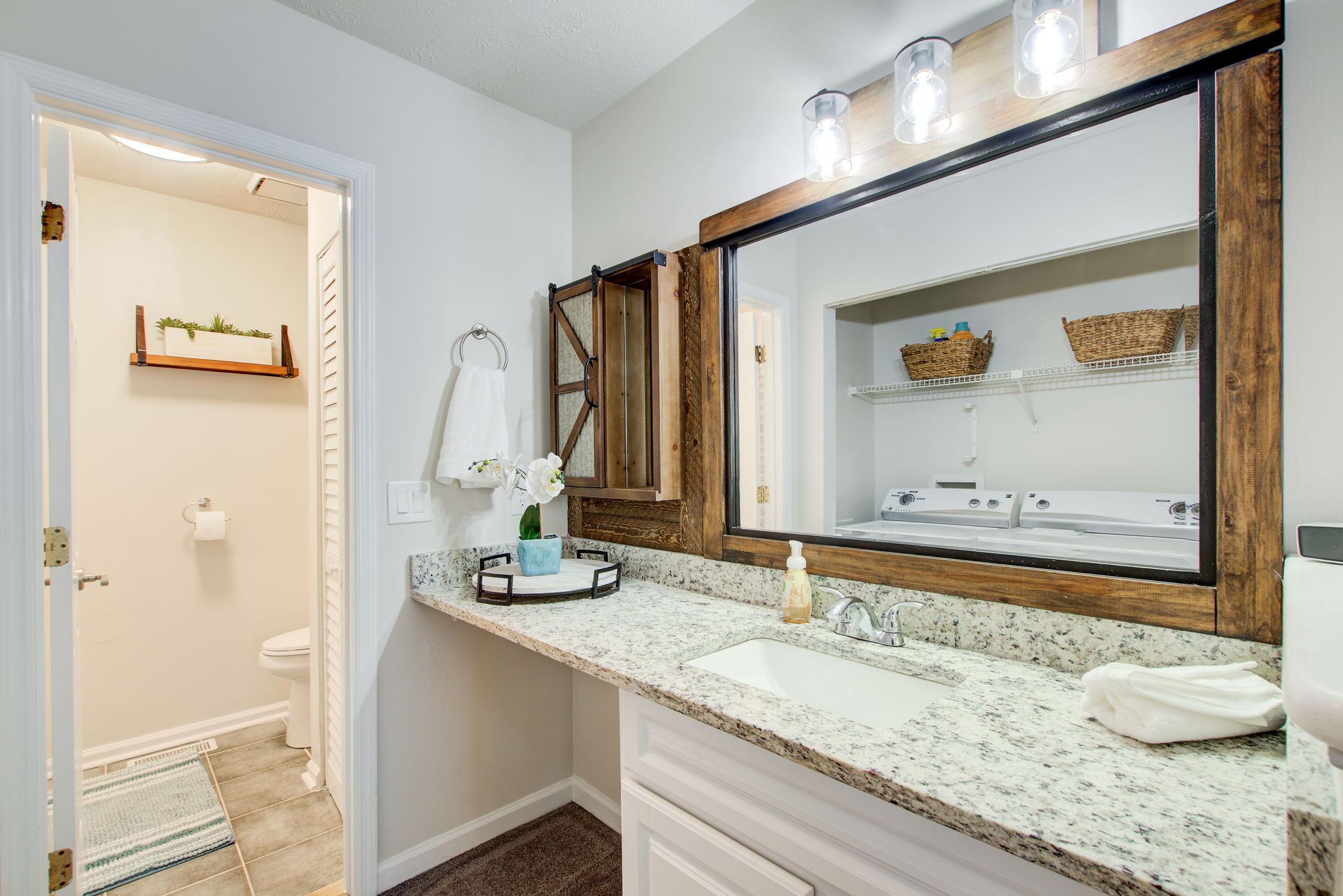26 Main BR En Suite A