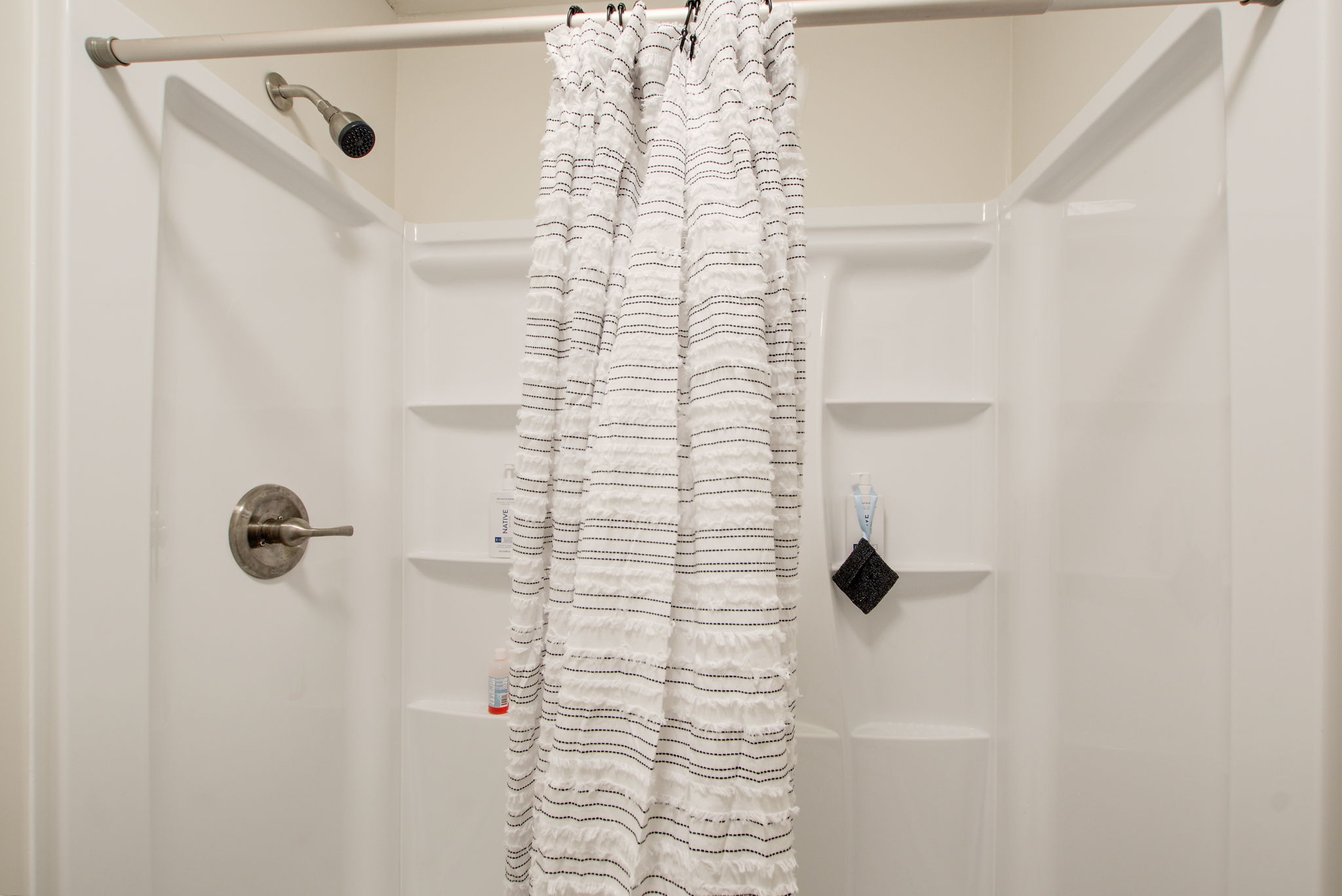 28 Main BR En Suite C