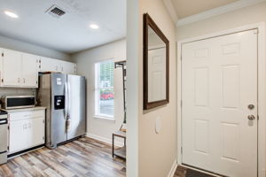 4 Entryway w Kitchen