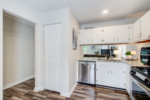 8 Kitchen D