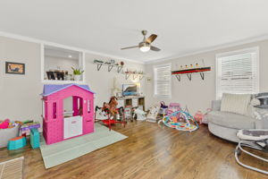  Photo 23