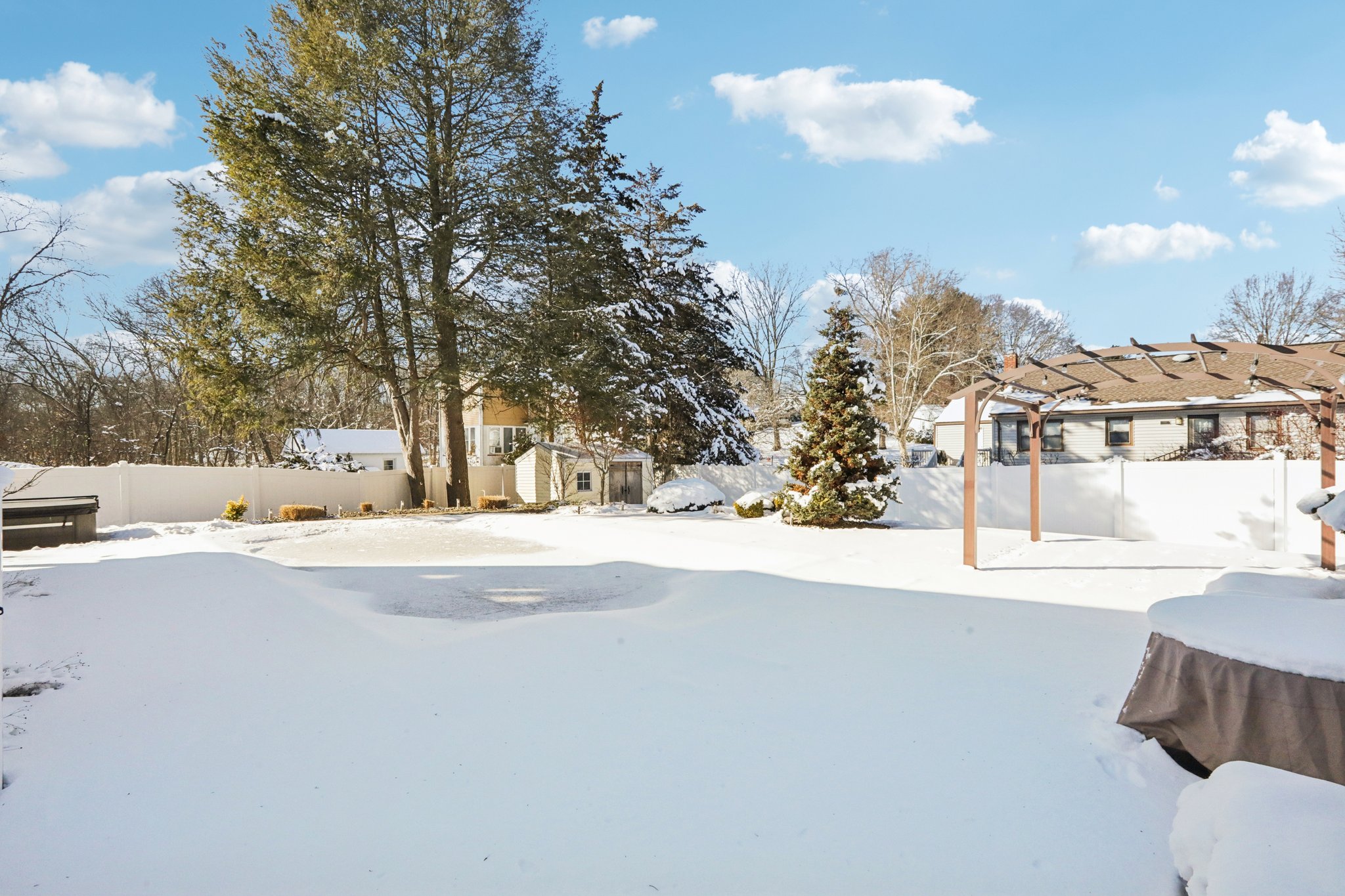 Austin Way-S2101-1-006.jpg