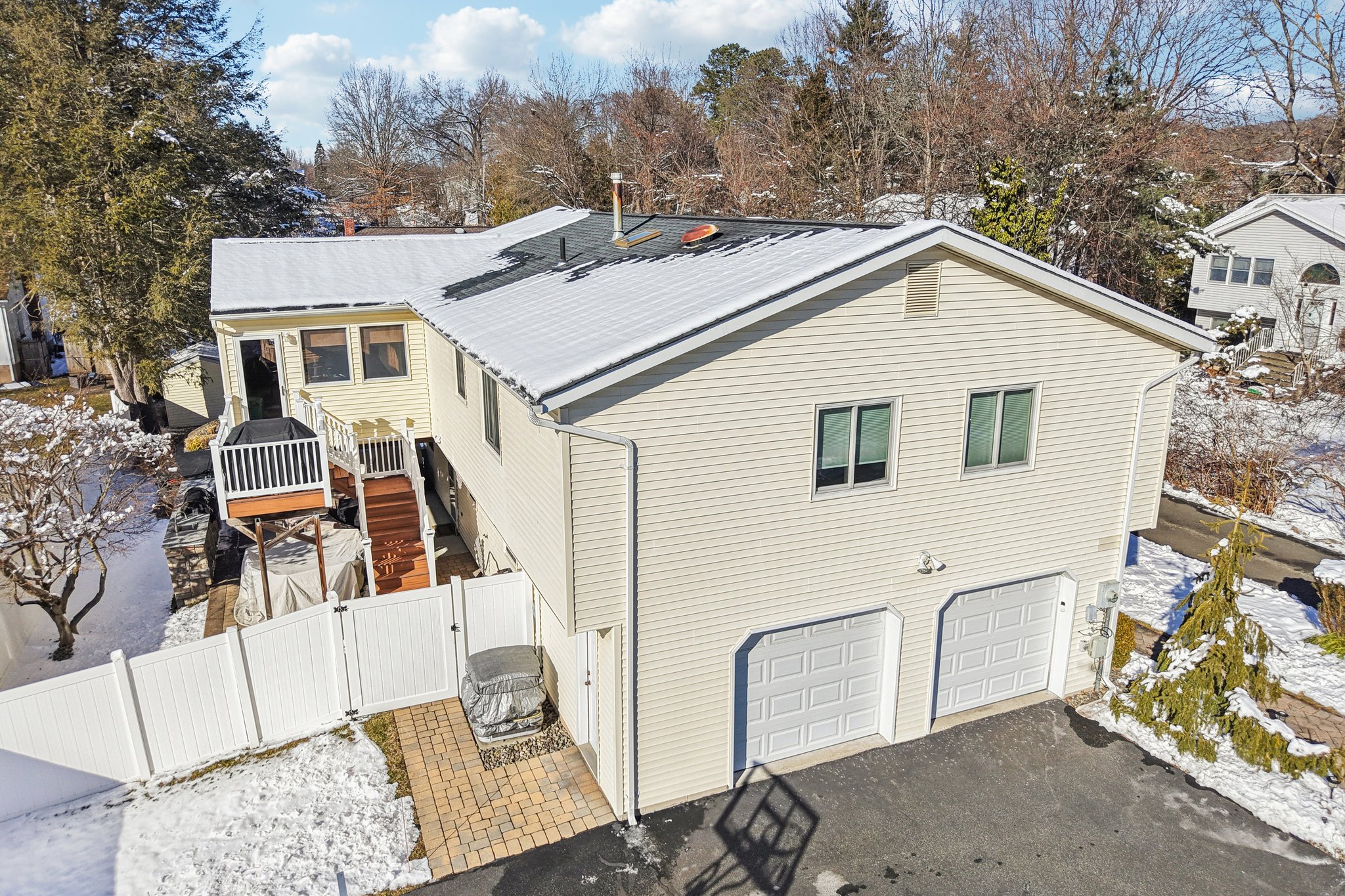 Austin Way-S2101-1-021.jpg