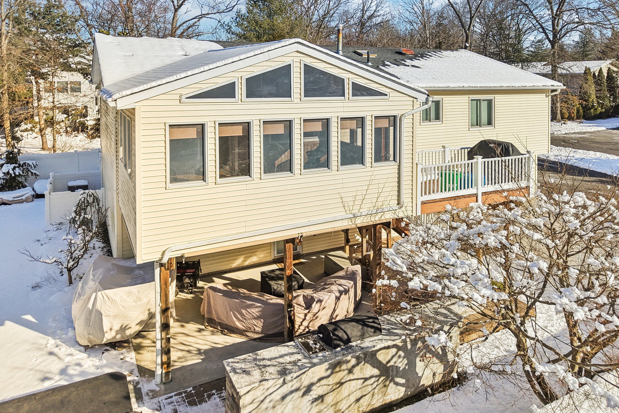 Austin Way-S2101-1-038.jpg