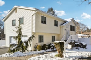 Austin Way-S2101-1-003.jpg