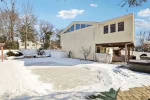 Austin Way-S2101-1-009.jpg