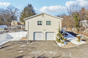 Austin Way-S2101-1-019.jpg