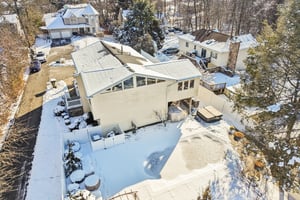 Austin Way-S2101-1-036.jpg