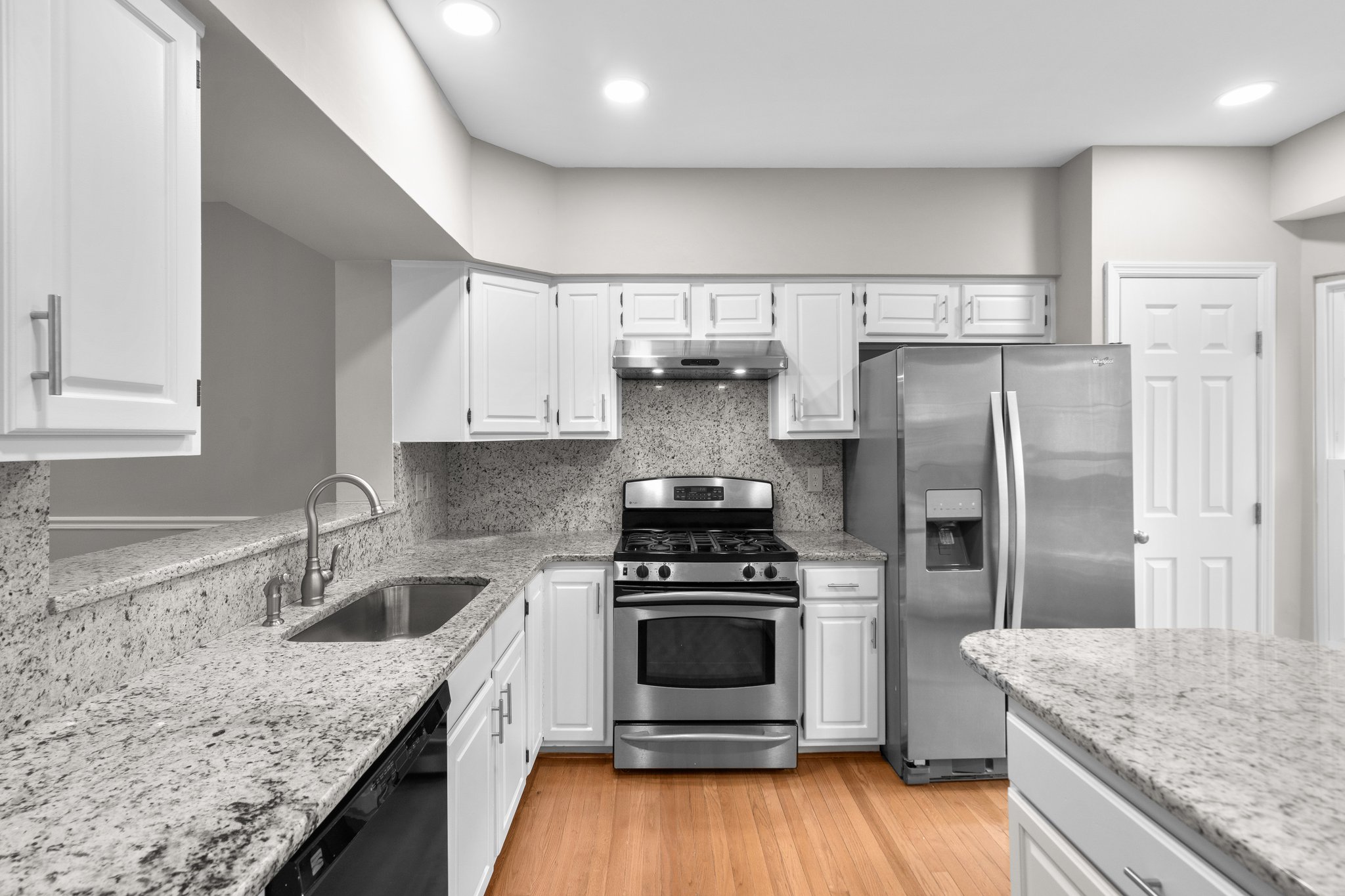 16. Beacon Hill Way.jpg