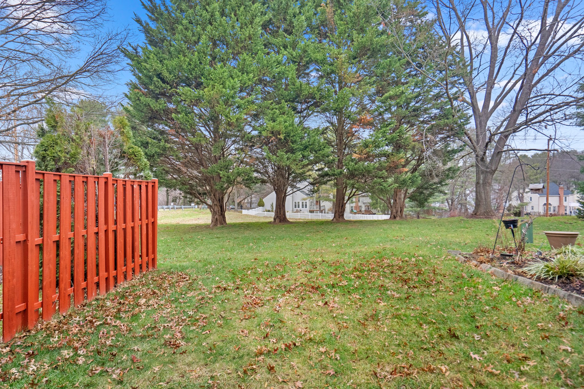 42. Beacon Hill Way.jpg