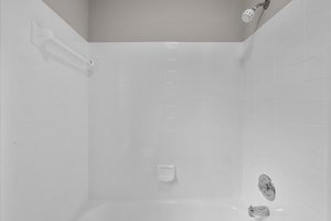 27. Beacon Hill Way.jpg