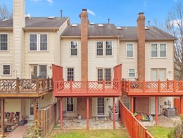 44. Beacon Hill Way.jpg