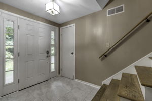  Photo 0