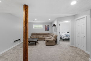  Photo 52