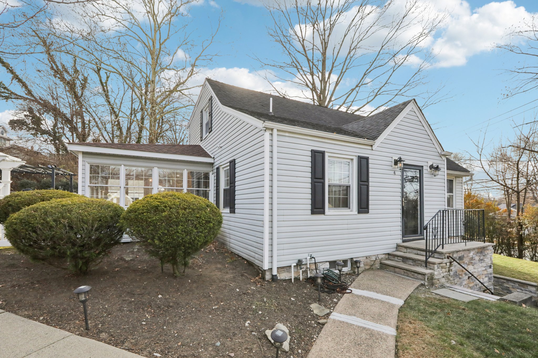 Brookview Dr-S0912-003.jpg