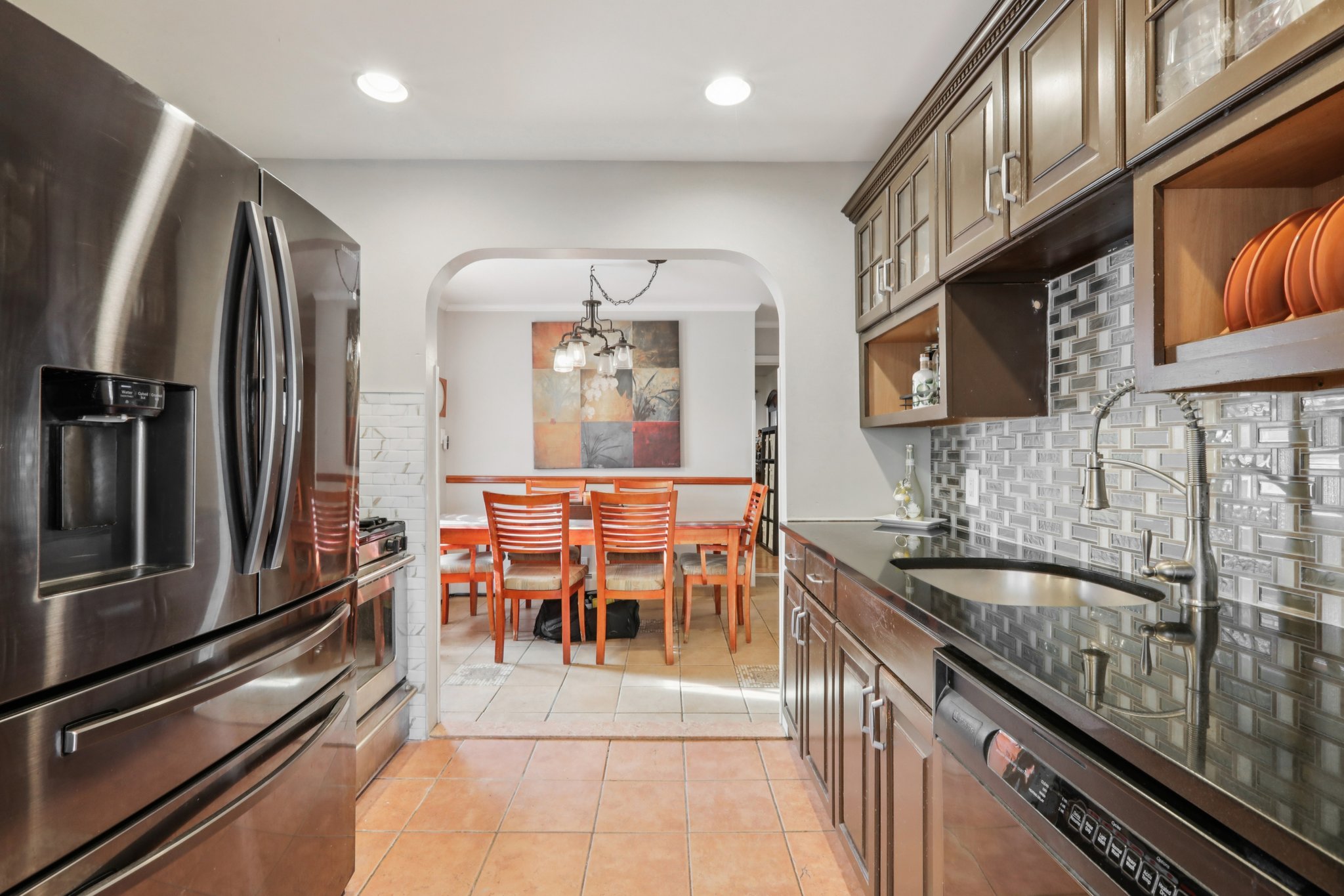 Brookview Dr-S0912-020.jpg