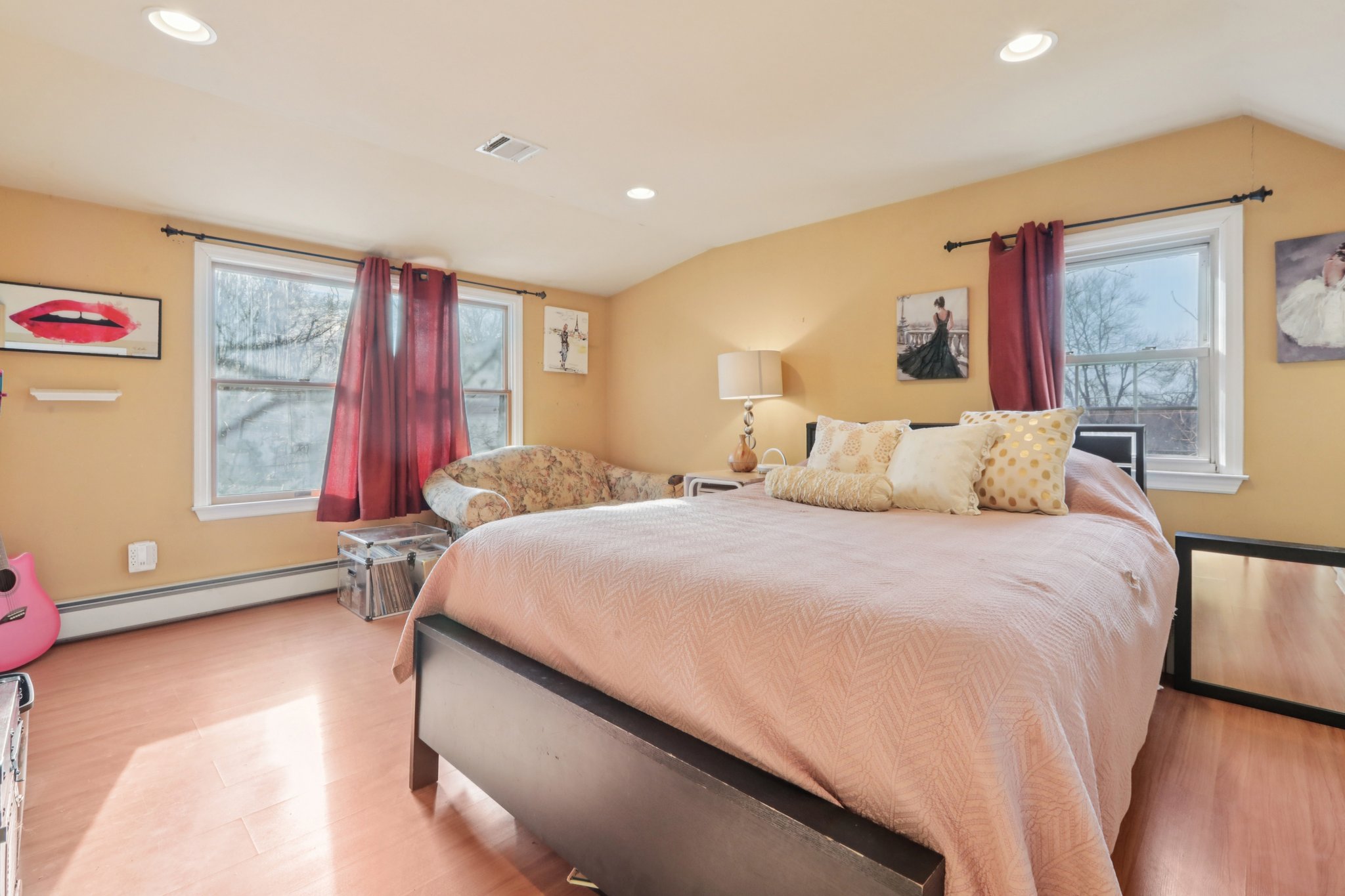 Brookview Dr-S0912-031.jpg